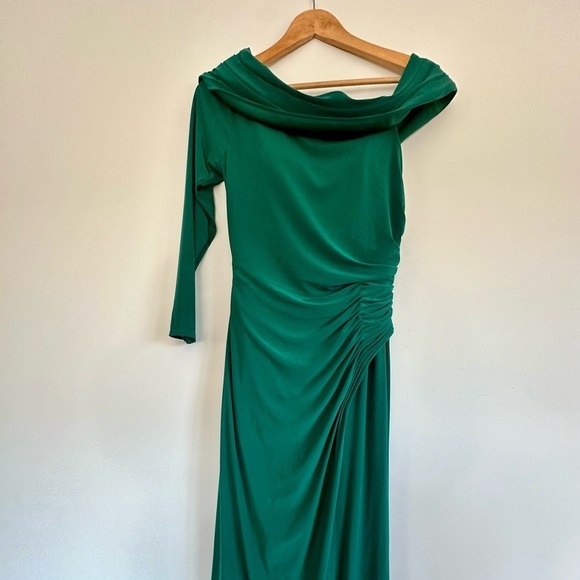 Ieena for Mac Duggal Asymmetric Jersey Gown in green size: 6 - Picture 5 of 8